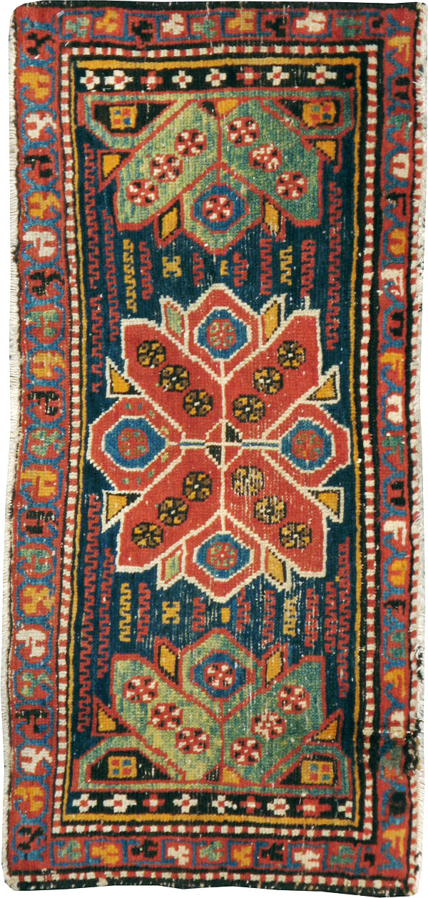 Antique Persian Northwest Rug, No.10003 - Gsblank