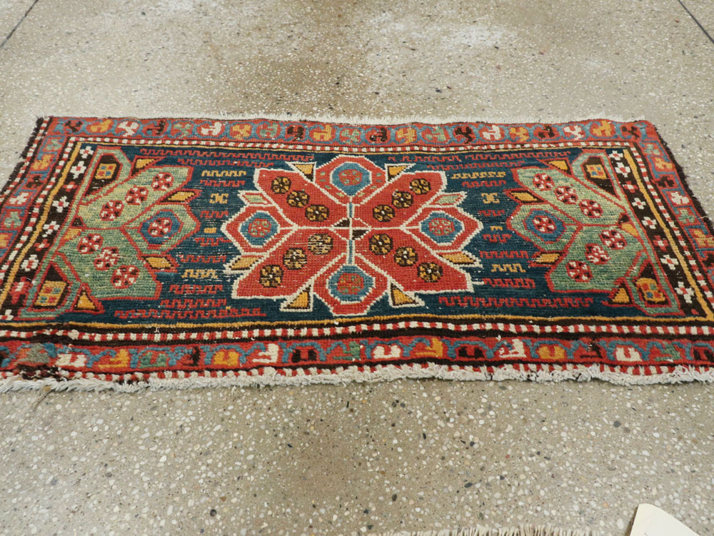 Antique Persian Northwest Rug, No.10003 - Gsblank