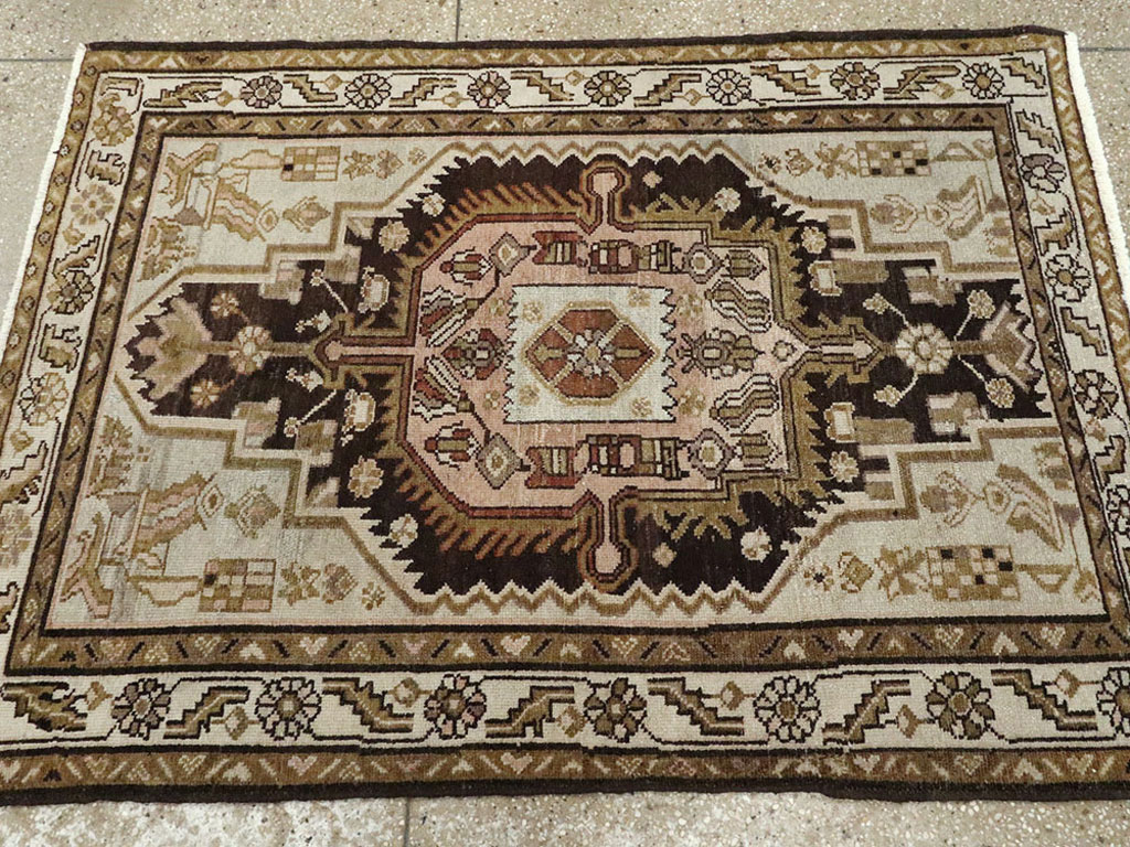 Antique Persian Malayer Rug, No.10086 - Gsblank