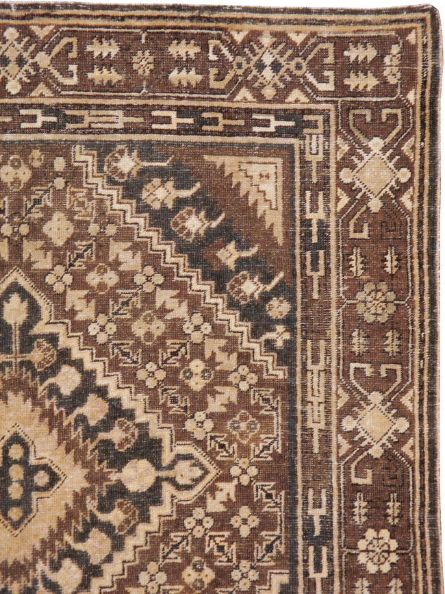 Antique East Turkestan Khotan Accent Rug, No.10242 - Gsblank