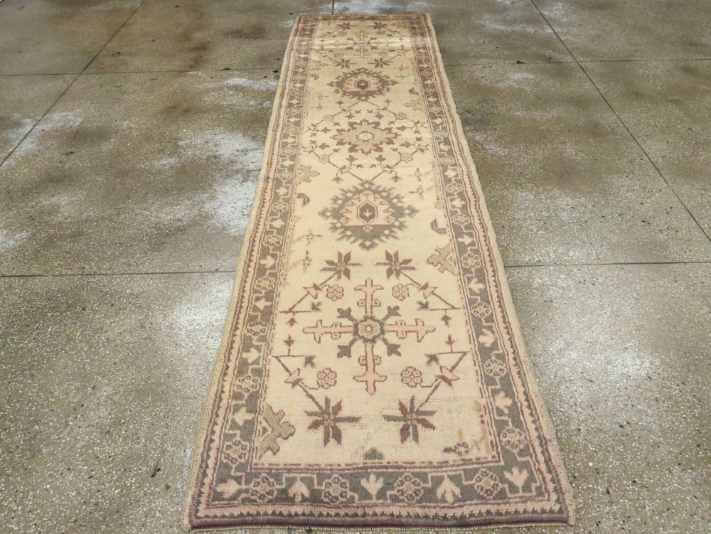 Antique Turkish Oushak Runner, No.10263 - Gsblank