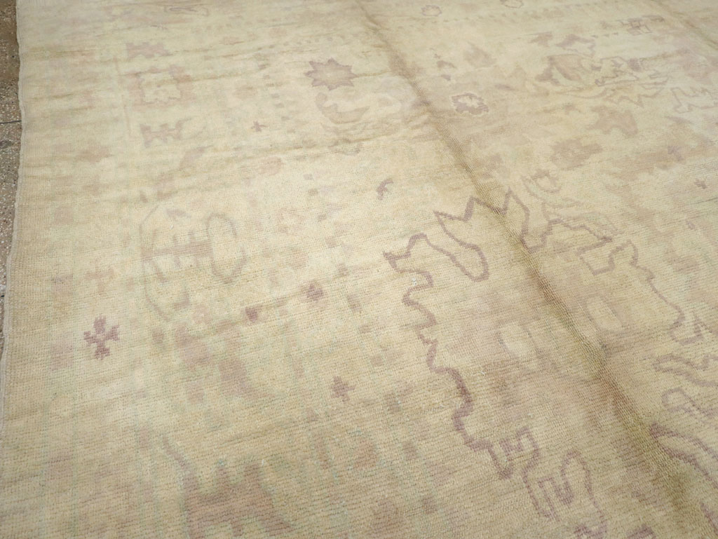 An Oushak Carpet, No.10280 - Gsblank