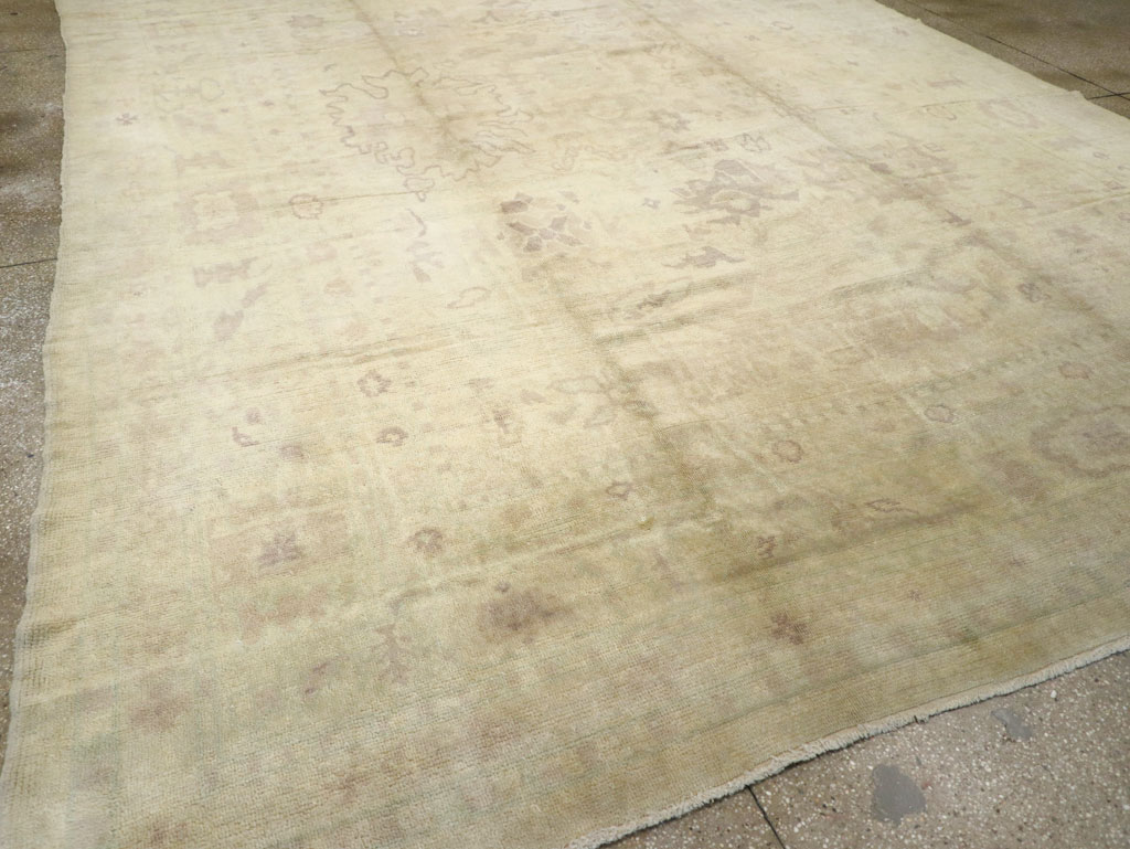 An Oushak Carpet, No.10280 - Gsblank