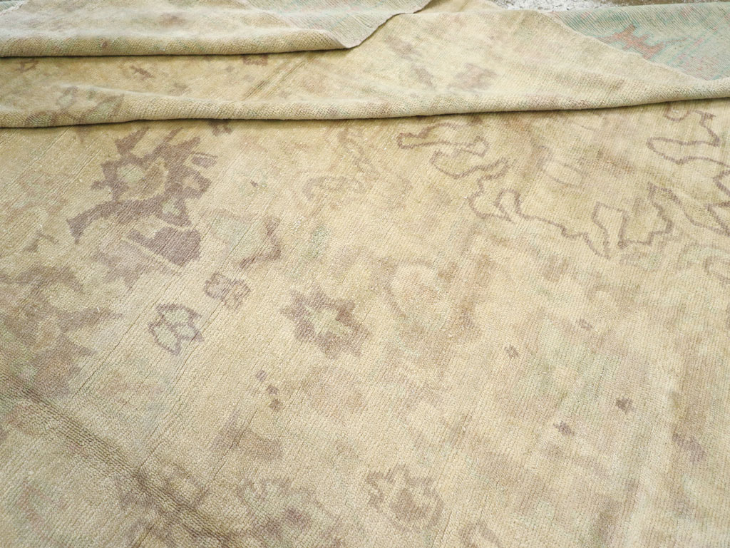 An Oushak Carpet, No.10280 - Gsblank