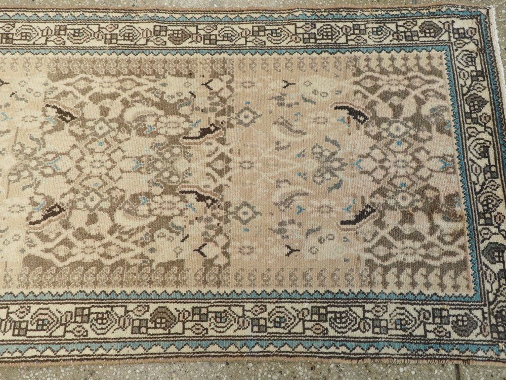 A Malayer Runner, No.10307 - Gsblank