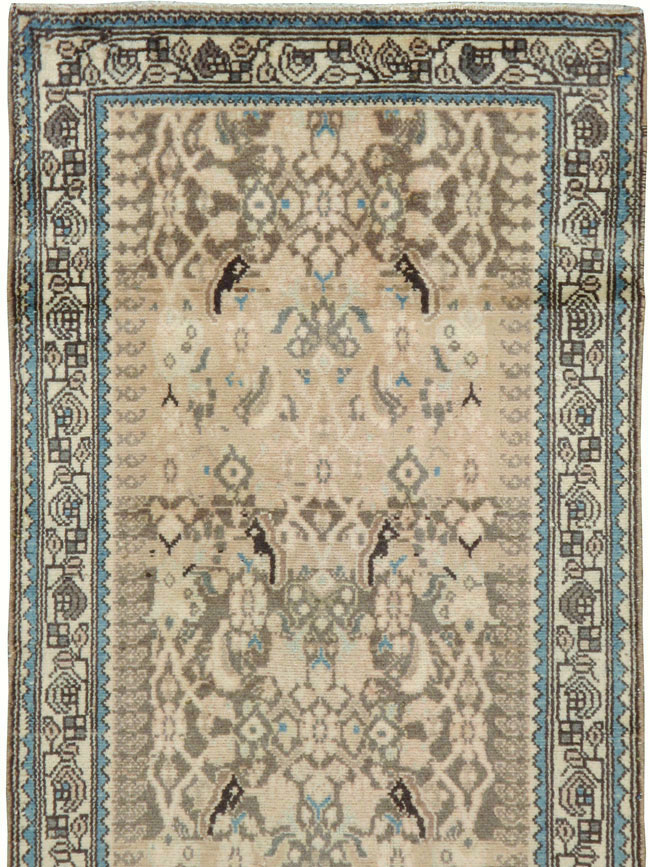 A Malayer Runner, No.10307 - Gsblank
