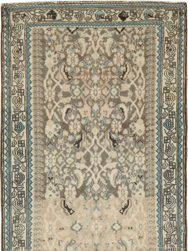 A Malayer Runner, No.10307 - Gsblank
