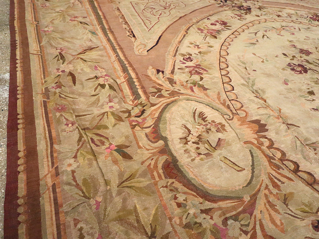 Antique French Aubusson Flatweave Carpet, No.10325 - Gsblank