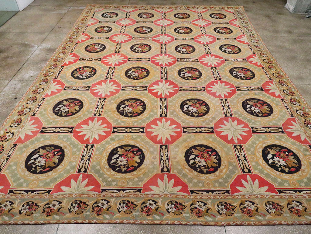 Antique English Needlepoint Carpet, No.10328 - Gsblank