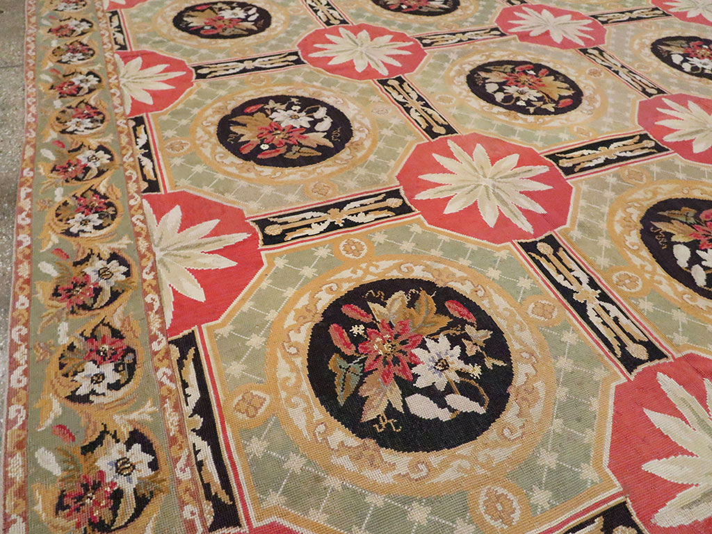 Antique English Needlepoint Carpet, No.10328 - Gsblank