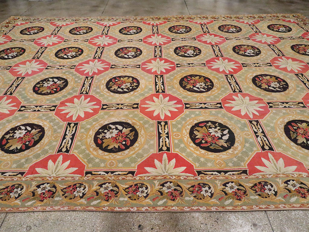 Antique English Needlepoint Carpet, No.10328 - Gsblank