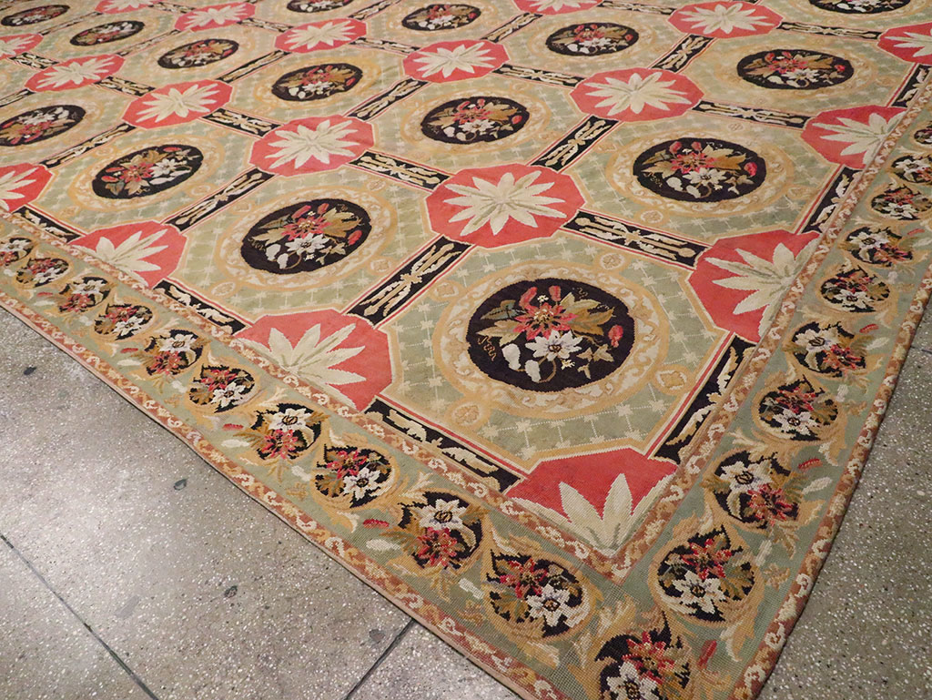 Antique English Needlepoint Carpet, No.10328 - Gsblank