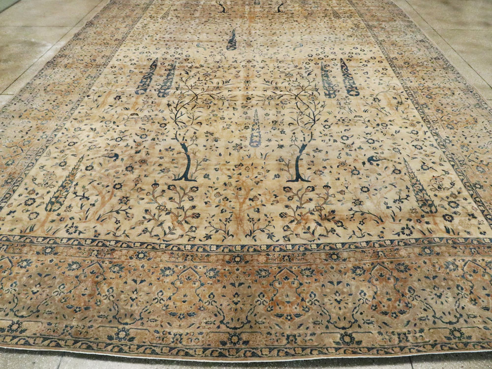 Antique Persian Lavar Kerman Carpet, No.10404 - Gsblank