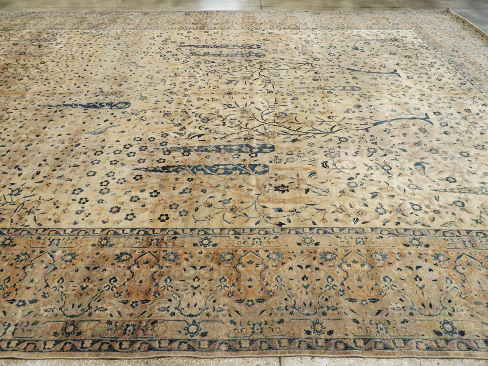 Antique Persian Lavar Kerman Carpet, No.10404 - Gsblank