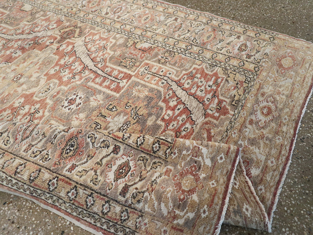 Antique Turkish Sivas Throw Rug, No.10416 - Gsblank