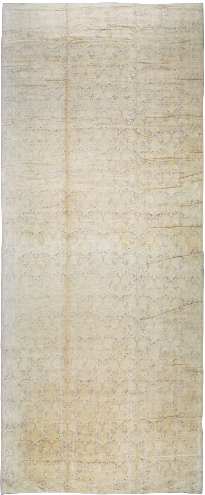 A Cuenca Carpet, No.10434 - Gsblank
