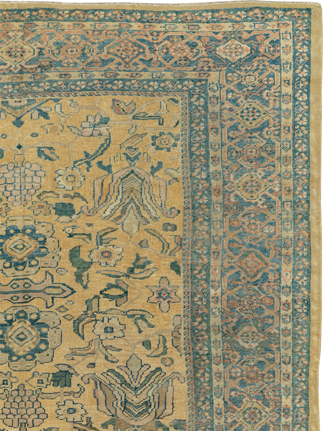 Antique Persian Mahal Gallery Carpet, No.10437 - Gsblank