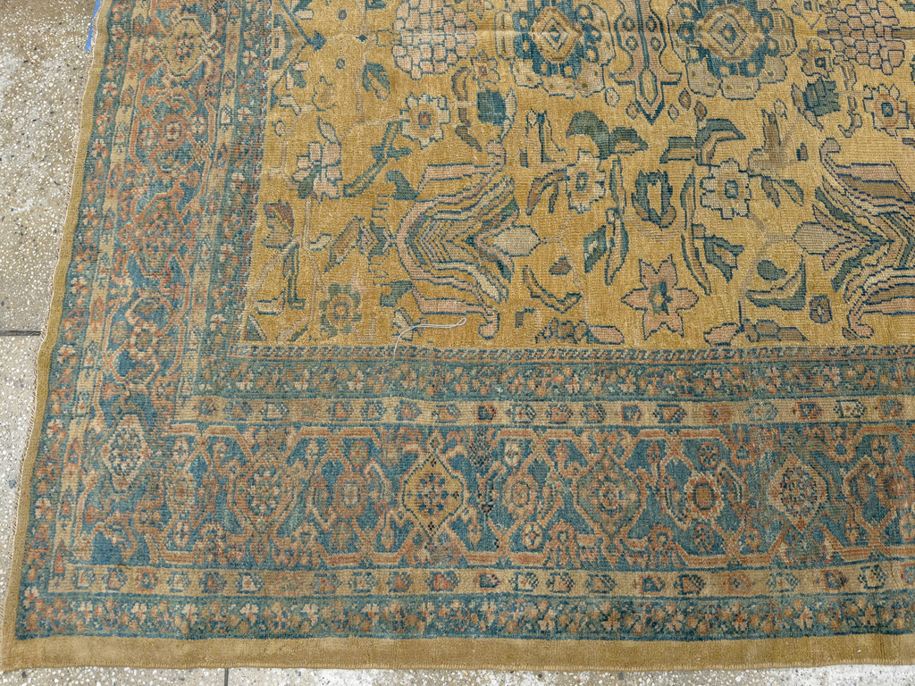 Antique Persian Mahal Gallery Carpet, No.10437 - Gsblank