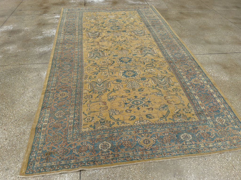 Antique Persian Mahal Gallery Carpet, No.10437 - Gsblank