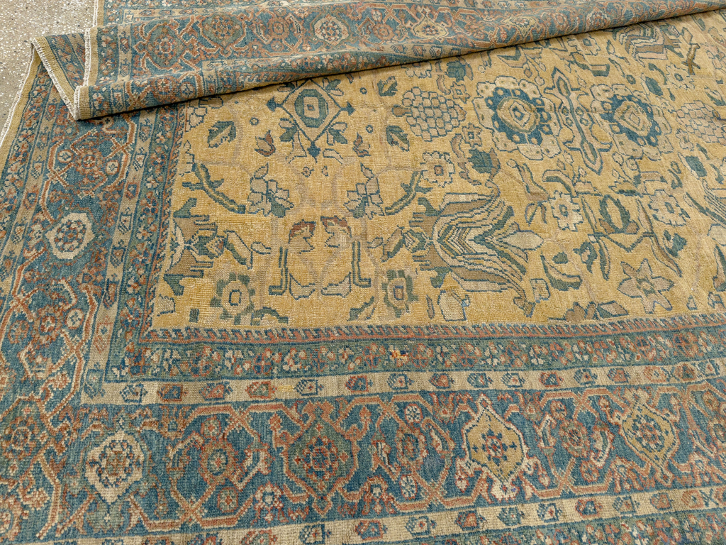 Antique Persian Mahal Gallery Carpet, No.10437 - Gsblank