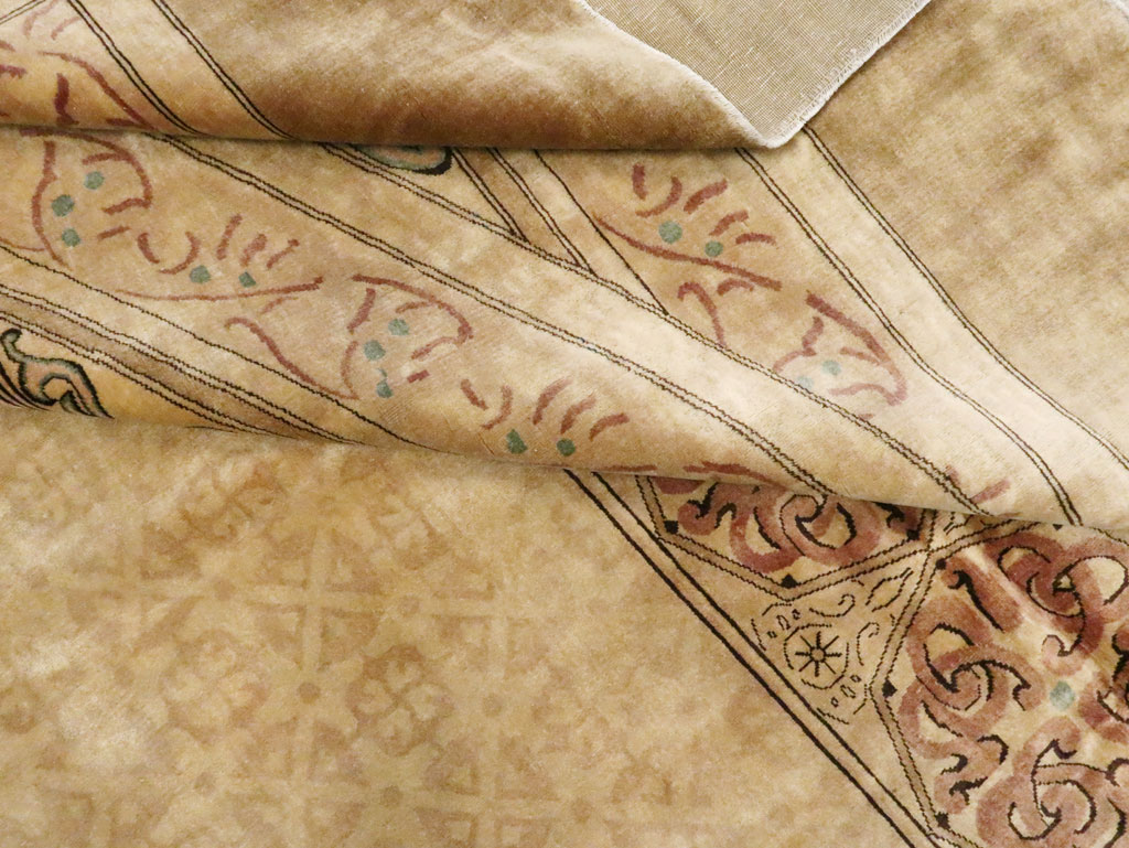 Antique Indian Lahore Carpet, No.10556 - Gsblank