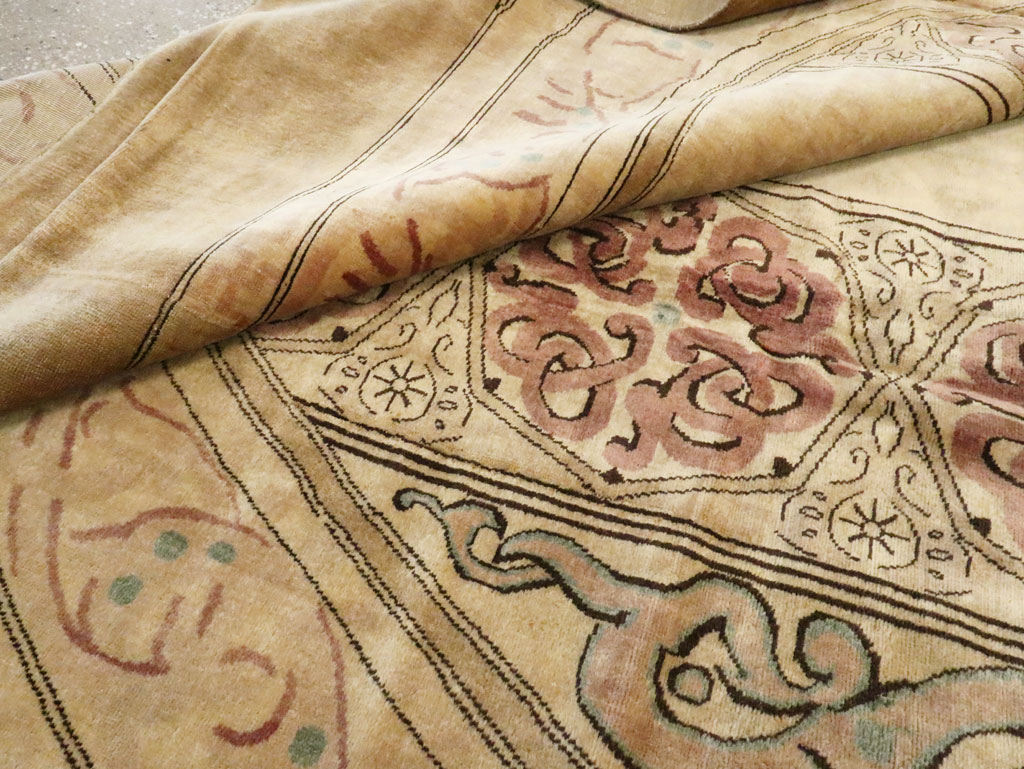 Antique Indian Lahore Carpet, No.10556 - Gsblank