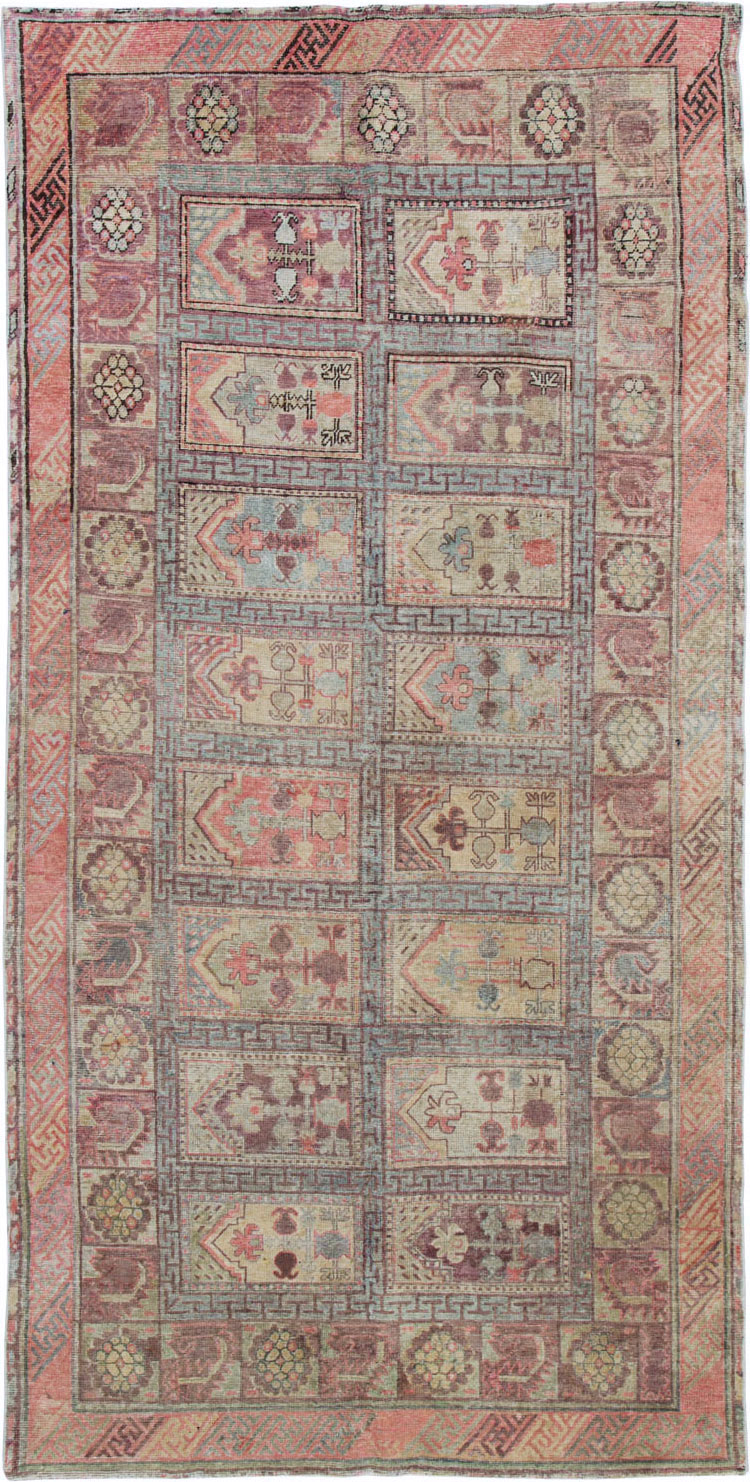 Antique East Turkestan Khotan Gallery Carpet, No.10772 - Gsblank