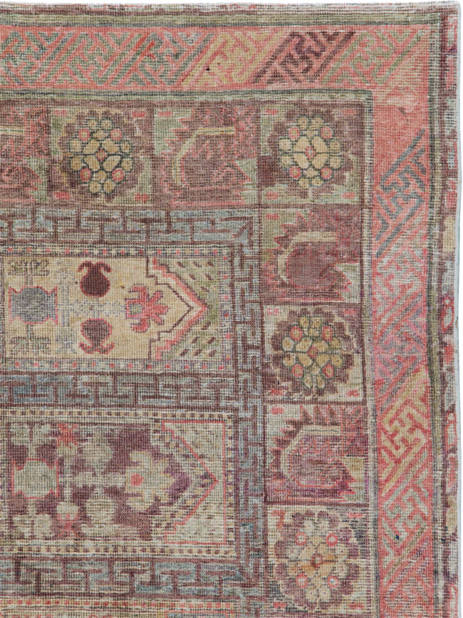 Antique East Turkestan Khotan Gallery Carpet, No.10772 - Gsblank