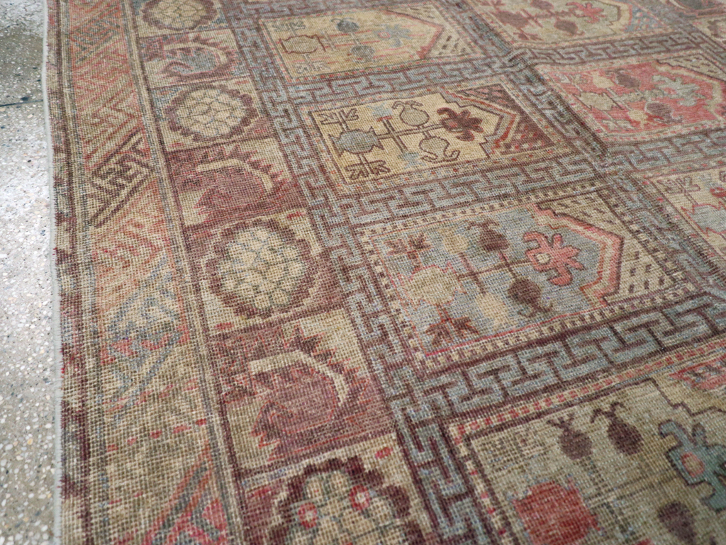 Antique East Turkestan Khotan Gallery Carpet, No.10772 - Gsblank