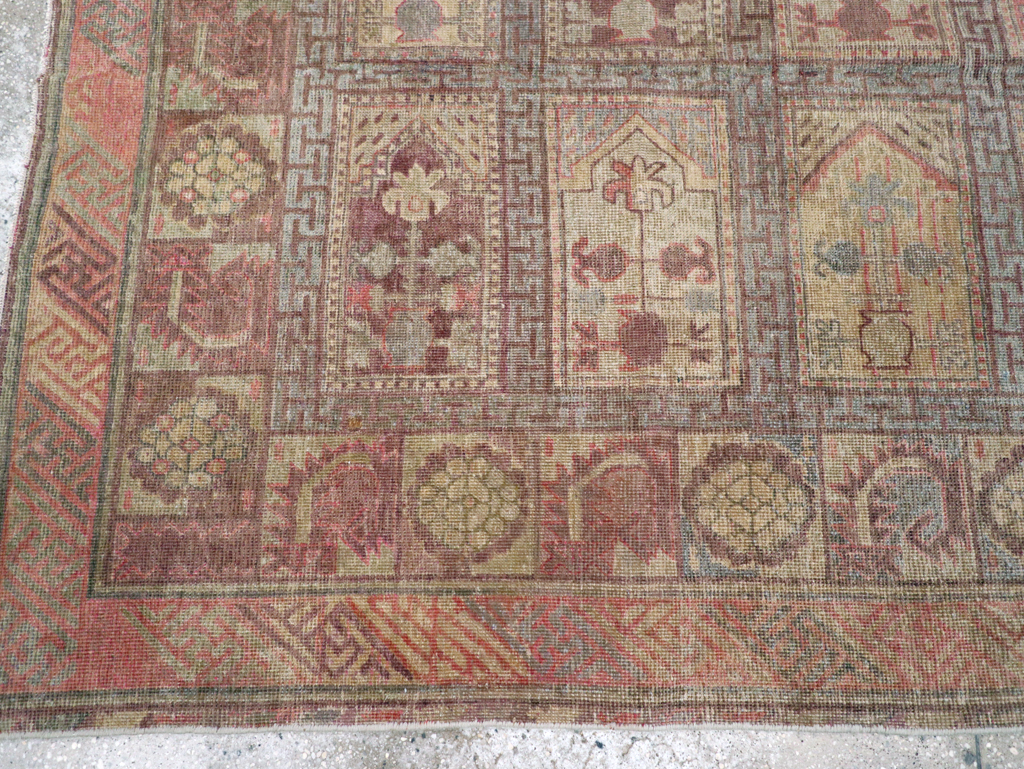 Antique East Turkestan Khotan Gallery Carpet, No.10772 - Gsblank