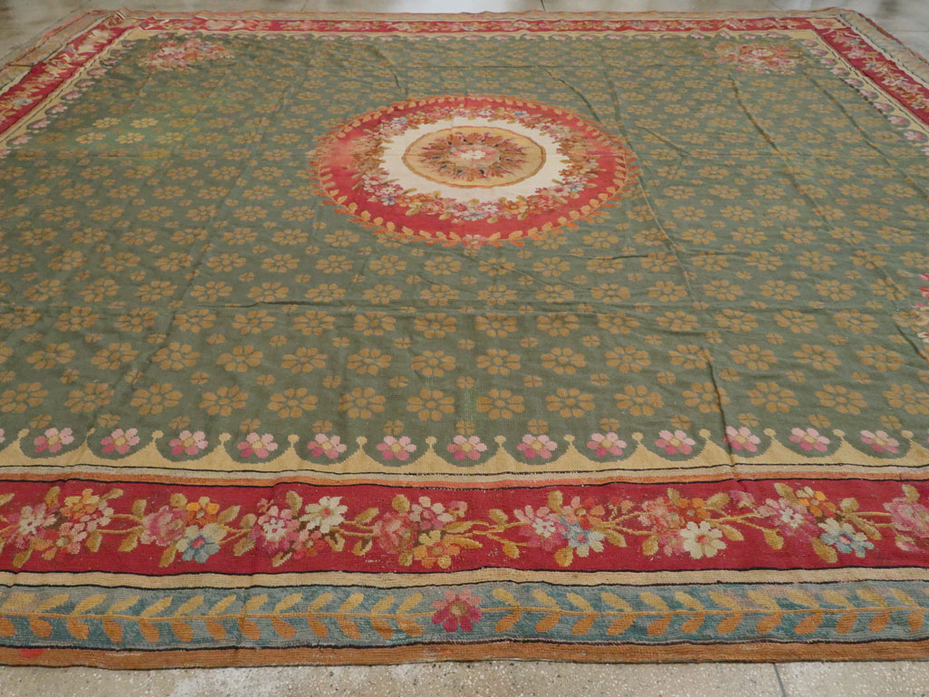 Antique English Needlepoint Carpet, No.10787 - Gsblank