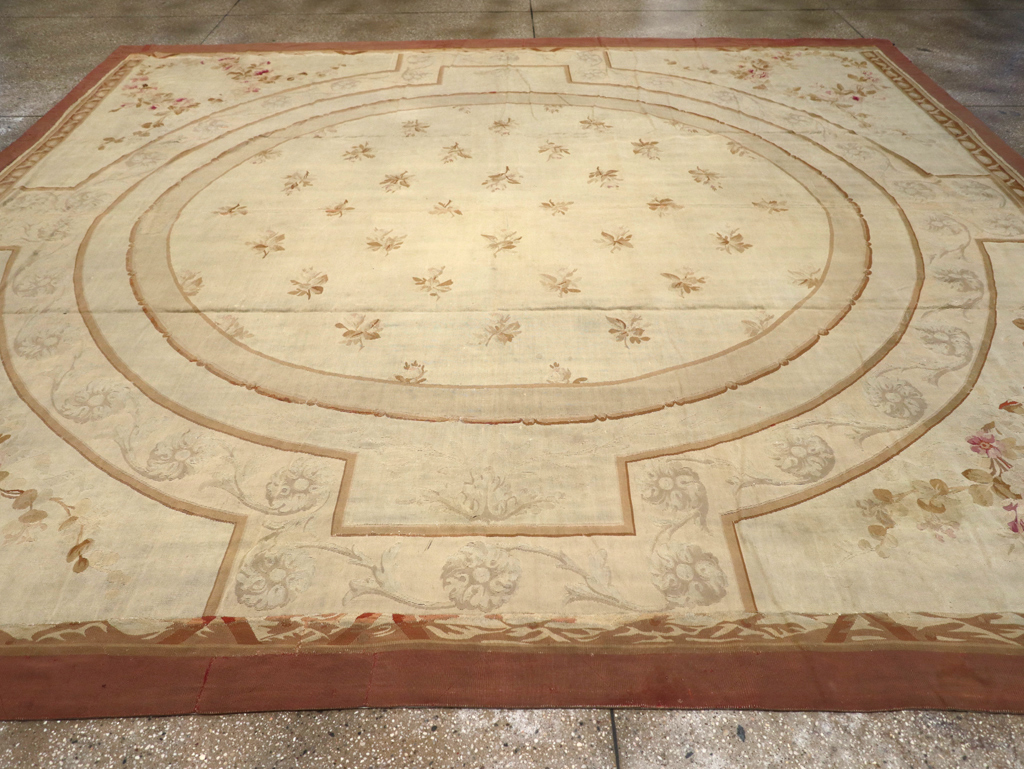 Antique French Aubusson Carpet, No.10892 - Gsblank