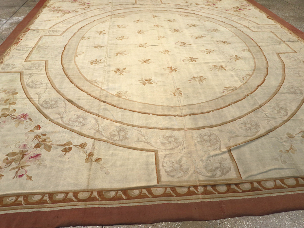 Antique French Aubusson Carpet, No.10892 - Gsblank