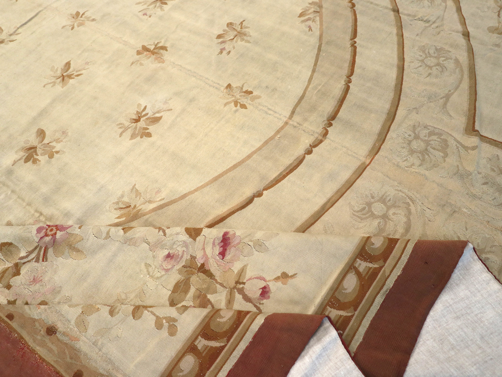 Antique French Aubusson Carpet, No.10892 - Gsblank