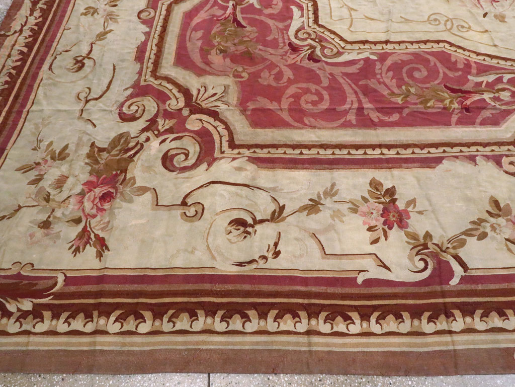 Antique French Aubusson Carpet, No.10969 - Gsblank