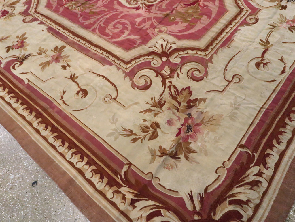 Antique French Aubusson Carpet, No.10969 - Gsblank