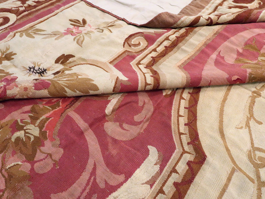 Antique French Aubusson Carpet, No.10969 - Gsblank