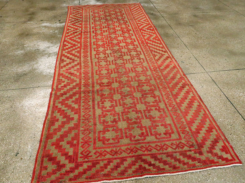 Vintage East Turkestan Kirghiz Gallery Carpet, No.11038 - Gsblank