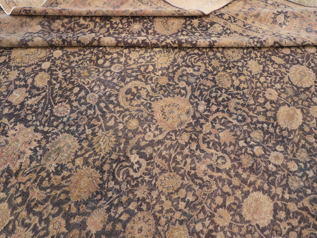 Antique Indian Lahore Room Size Carpet, No.11284 - Gsblank