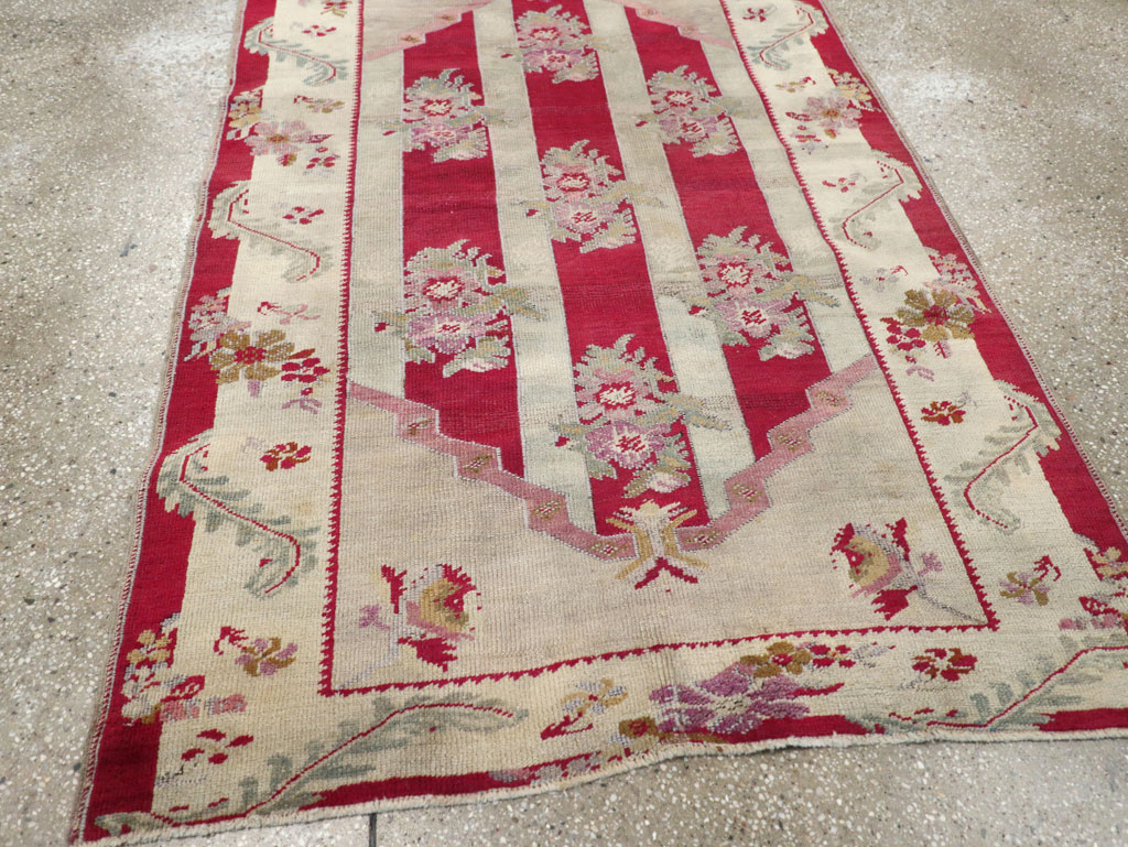 Antique Turkish Ghiordes Throw Rug, No.11327 - Gsblank