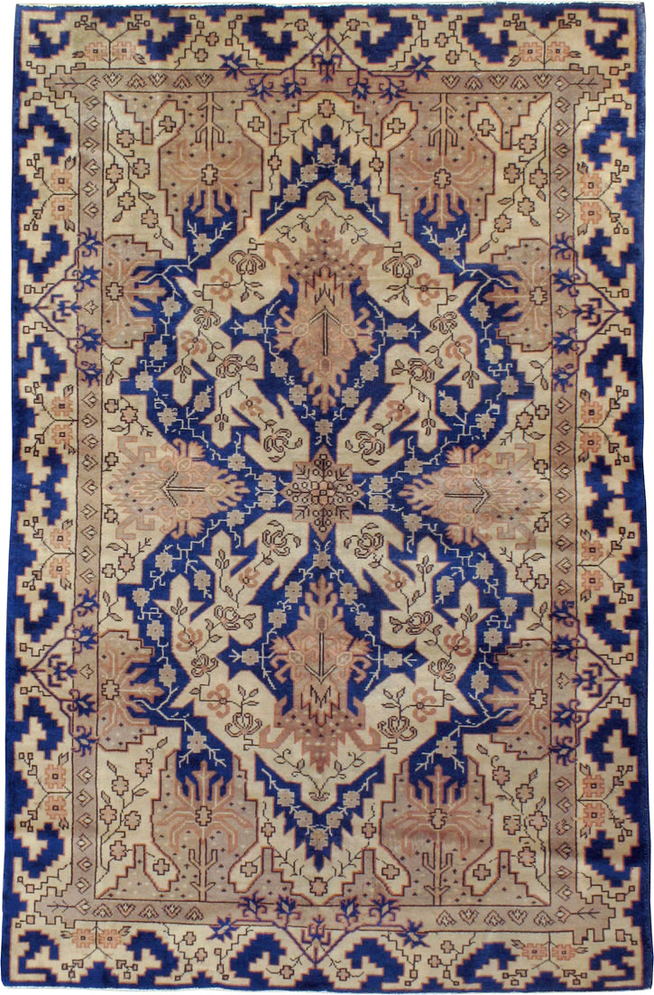 Vintage Indian Lahore Carpet, No.11345 - Gsblank