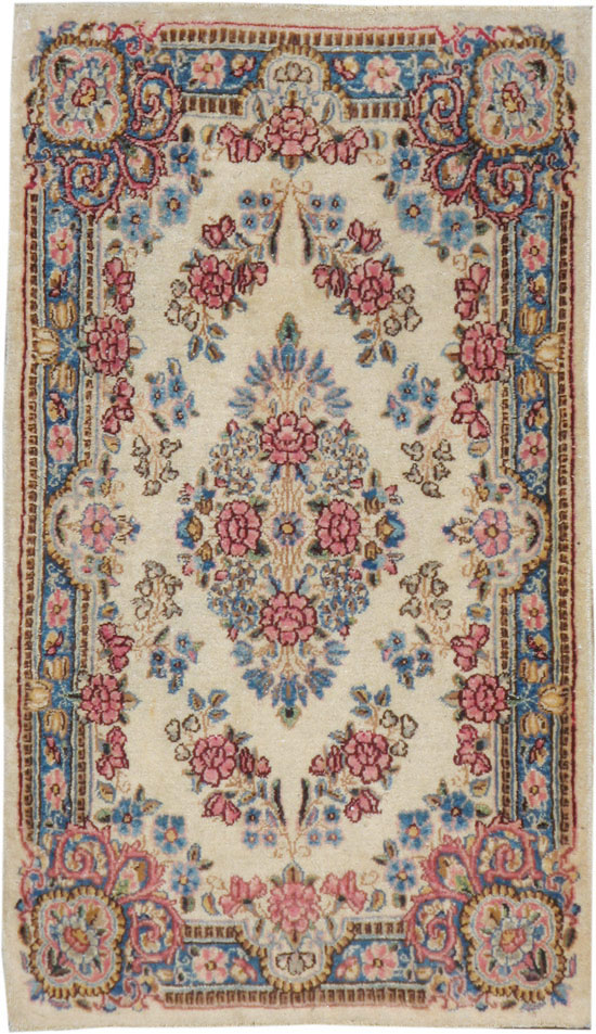 Vintage Persian Kerman Carpet, No.11449 - Gsblank
