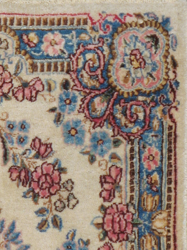 Vintage Persian Kerman Carpet, No.11449 - Gsblank