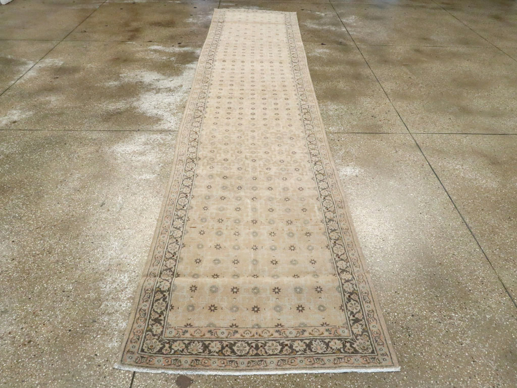 Vintage Persian Kashan Runner, No.11458 - Gsblank