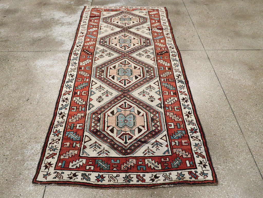 Antique Persian Serab Gallery Rug, No.11459 - Gsblank