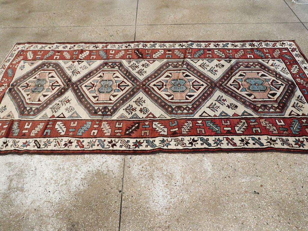 Antique Persian Serab Gallery Rug, No.11459 - Gsblank