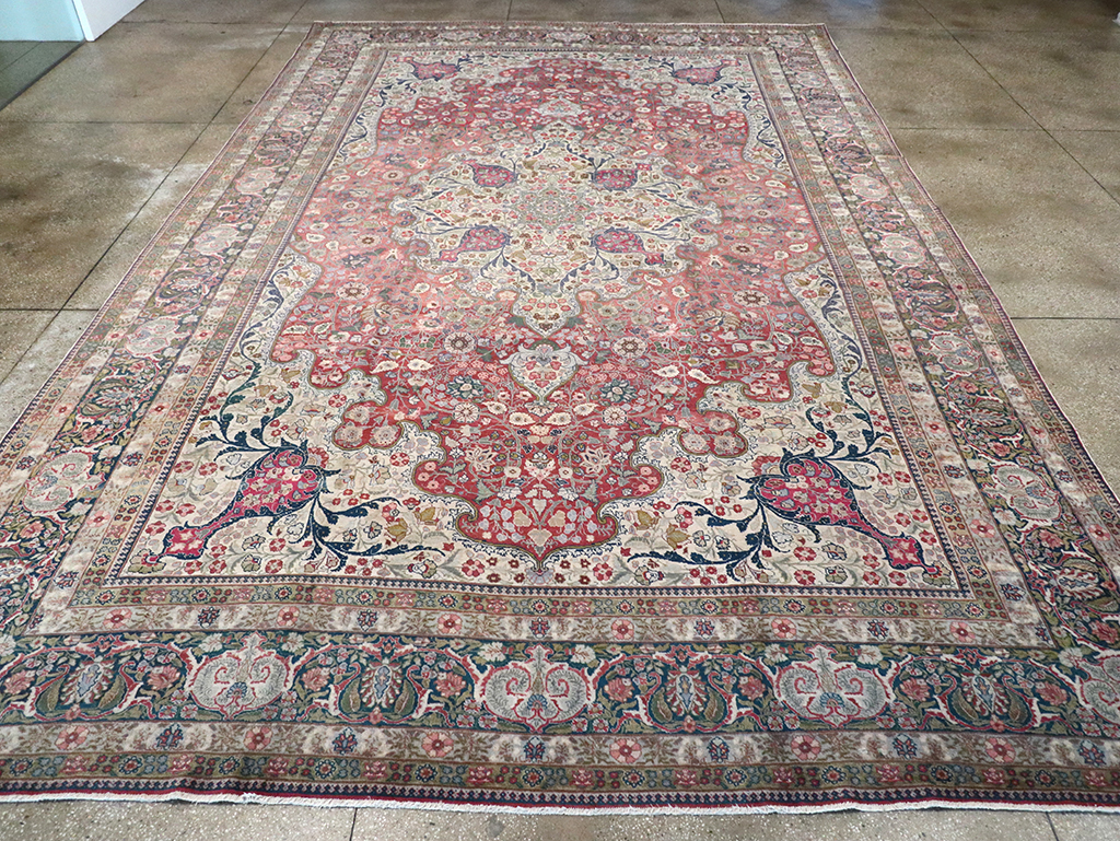 Antique Persian Tabriz Carpet, No.11514 - Gsblank
