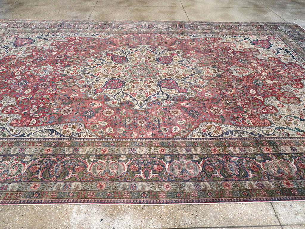 Antique Persian Tabriz Carpet, No.11514 - Gsblank
