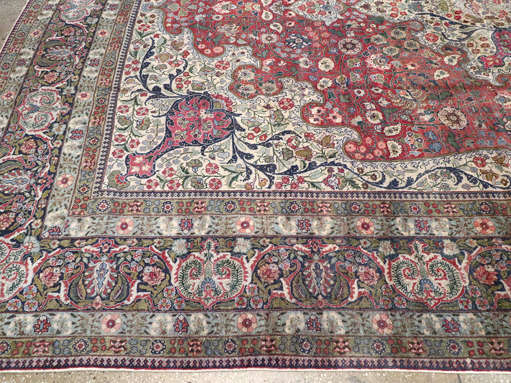 Antique Persian Tabriz Carpet, No.11514 - Gsblank