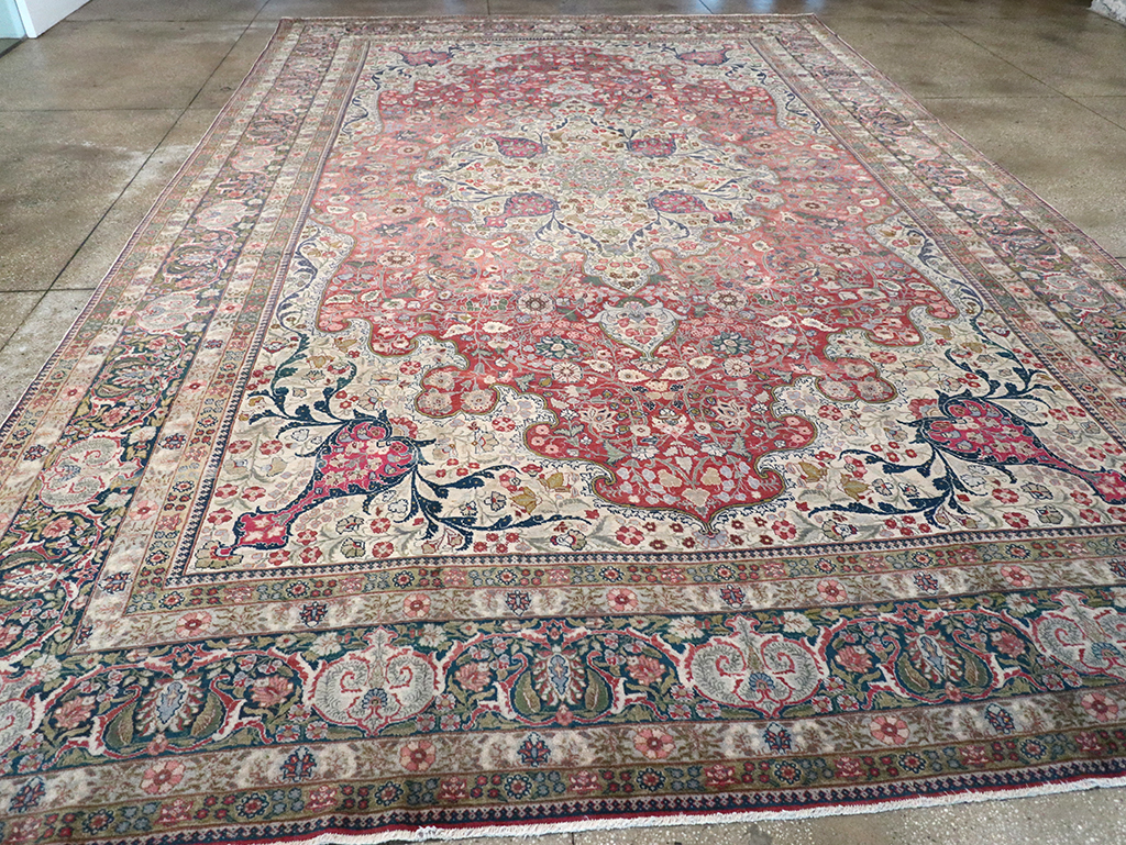 Antique Persian Tabriz Carpet, No.11514 - Gsblank
